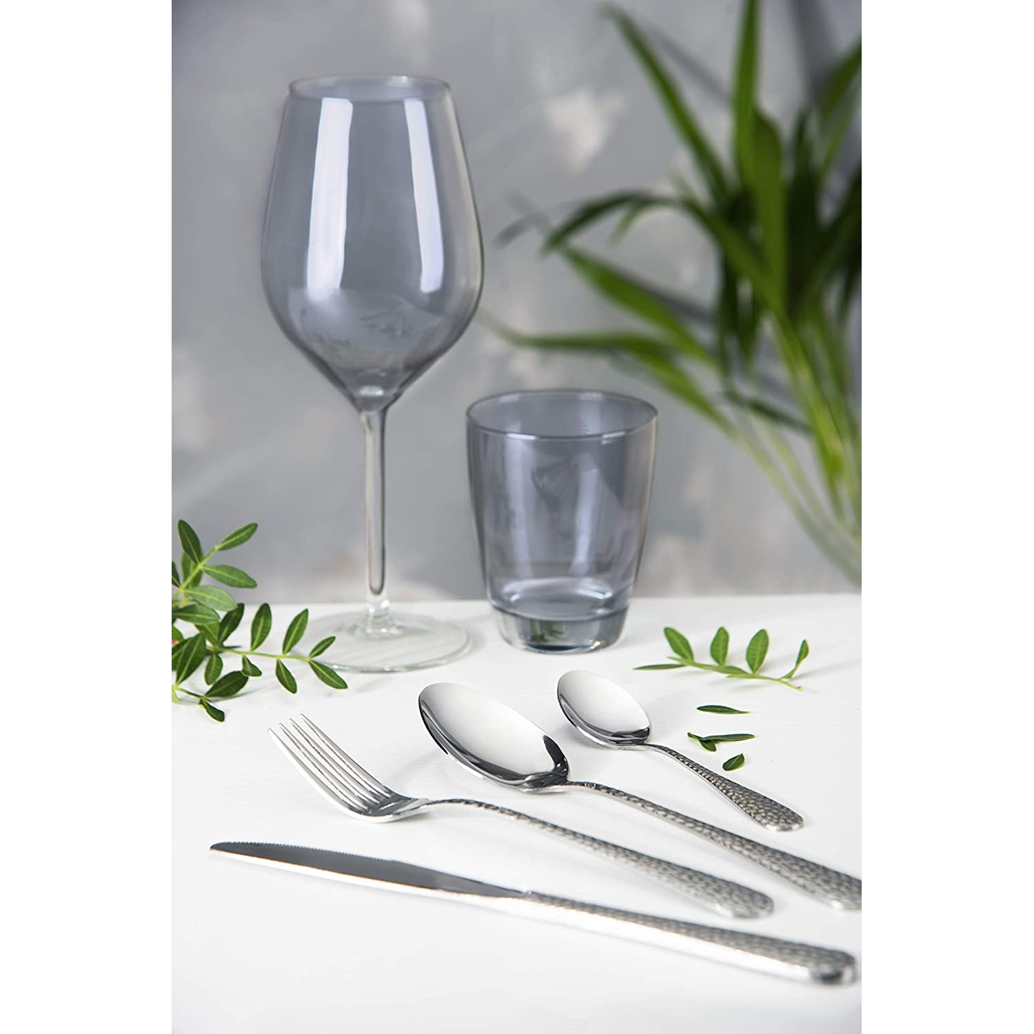 Acquista online Excelsa Calice vino e/o cocktails in Vetro colore grigio fumè trasparente cl 50 Excelsa